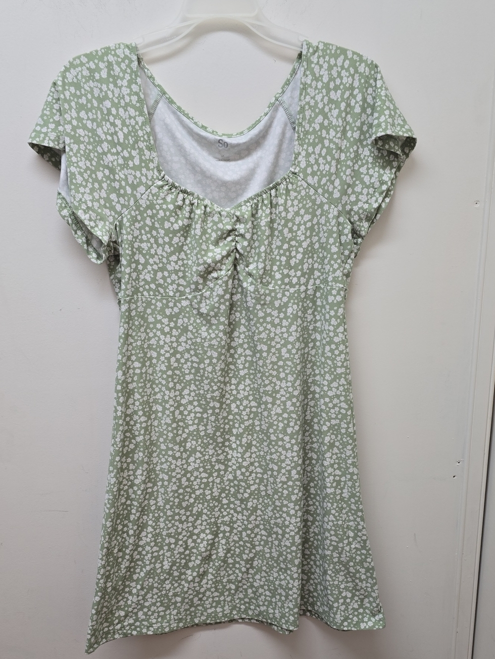 Light Green Floral Short Sleeve Day Dress - Size M